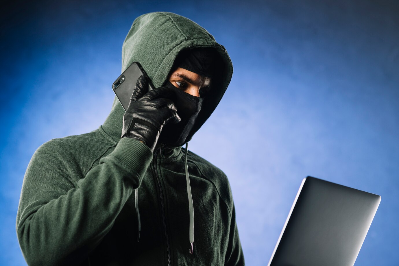 Мошенники нашли новый способ красть Apple ID у владельцев iPhone Мошенники нашли новый способ красть Apple ID у владельцев iPhone