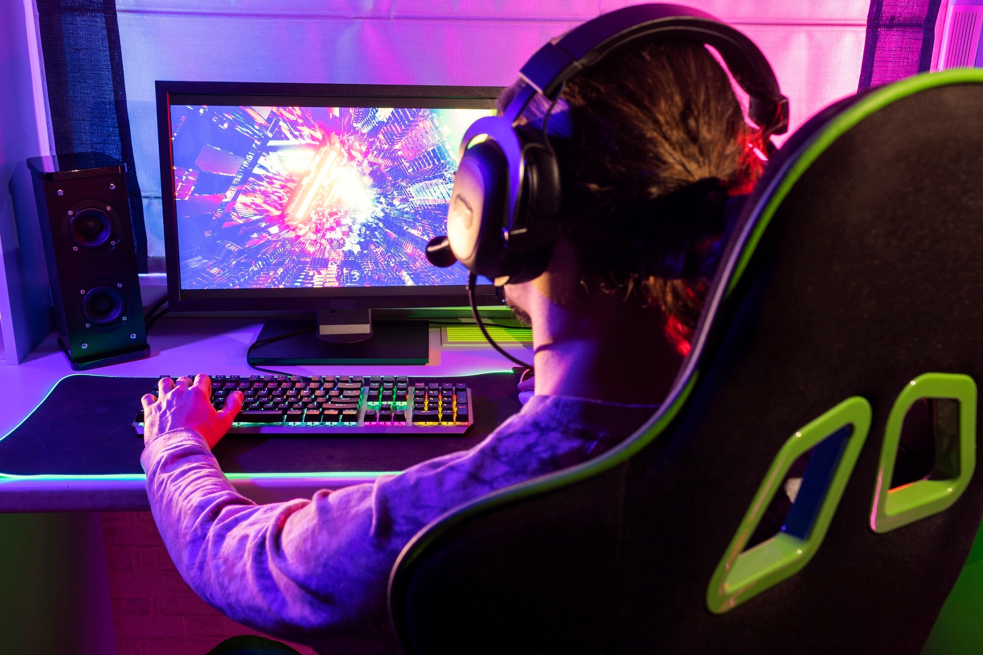 В Steam вышла треш-игра «Русы против ящеров 2», основанная на популярном меме